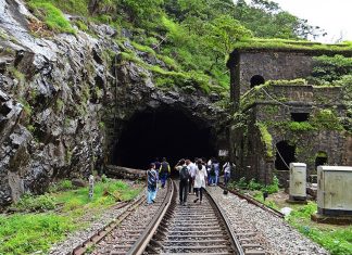 Kangra Valley Railway, Pathankot to Kangra, India
