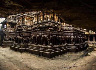 Τα εντυπωσιακά σπήλαια Ellora στην Ινδία, μεγαλύτερη μονολιθική δομή