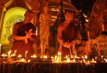 Φεστιβάλ των Φώτων στην παγόδα Kyaikhtiyo Thadingyut της Βιρμανίας, pixabay