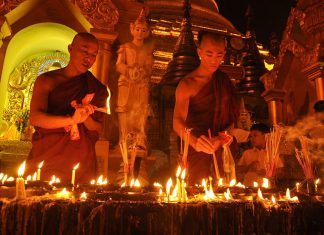 Φεστιβάλ των Φώτων στην παγόδα Kyaikhtiyo Thadingyut της Βιρμανίας, pixabay