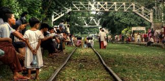 Το τρένο της Γιανγκούν στην Βιρμανία, pixabay
