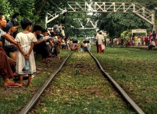 Το τρένο της Γιανγκούν στην Βιρμανία, pixabay