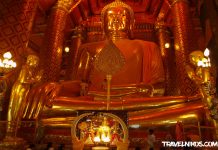 Το μεγάλο άγαλμα του καθιστού Βούδα στο Ιστορικό Πάρκο της Αγιούταγια